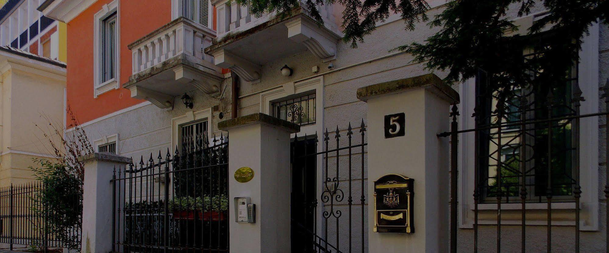 B&B Cesena5 Milan Exterior photo